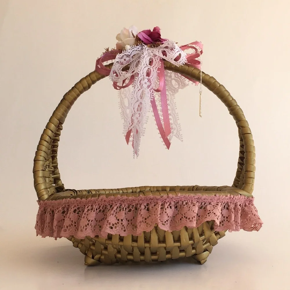 Small Lace-trimmed Wicker Basket